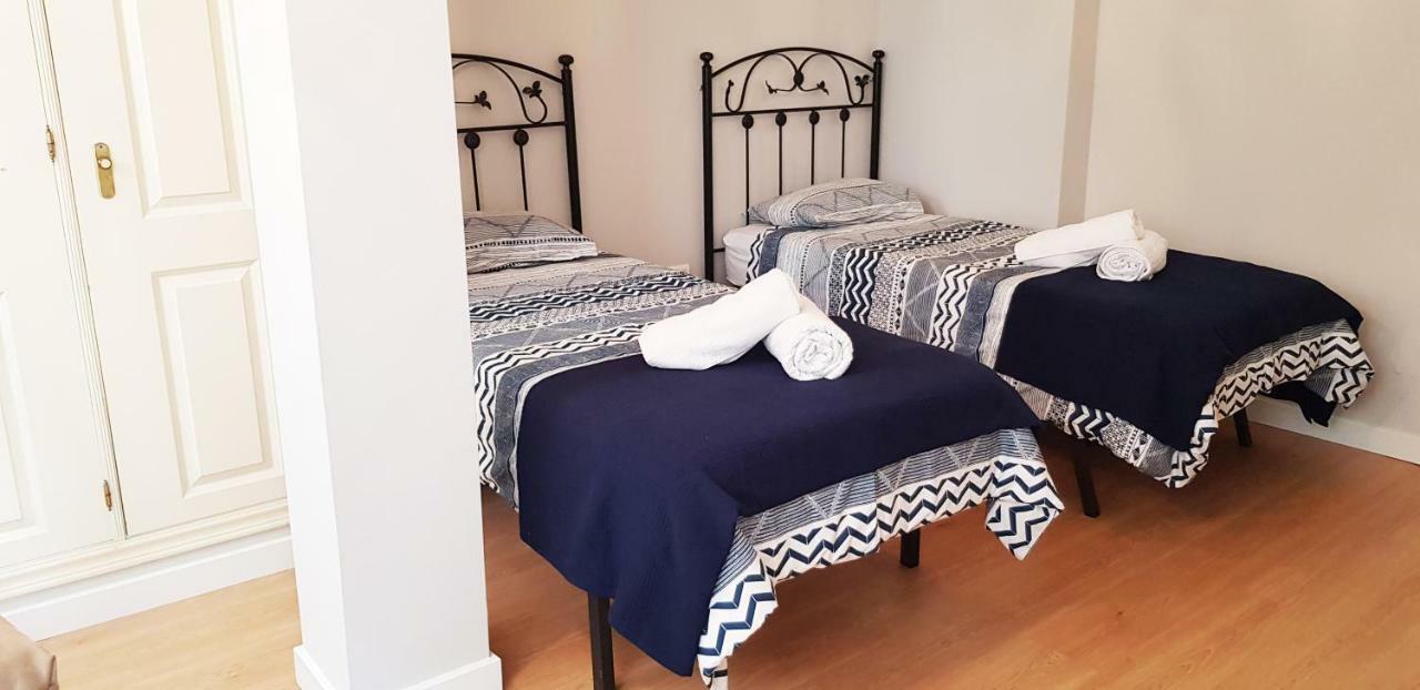 Apartamento Duplex Frente Al Mar Paseo Maritimo Torremolinos Lägenhet Exteriör bild
